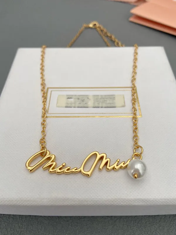 

European and American fashion retro temperament letter signature retro necklace