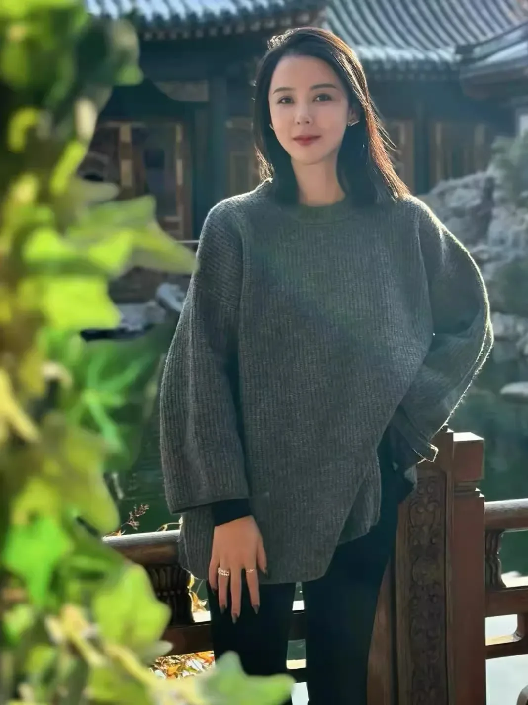 Осень/зима 2023 новый 100% кашемировый трикотаж с круглым вырезом женский свободный