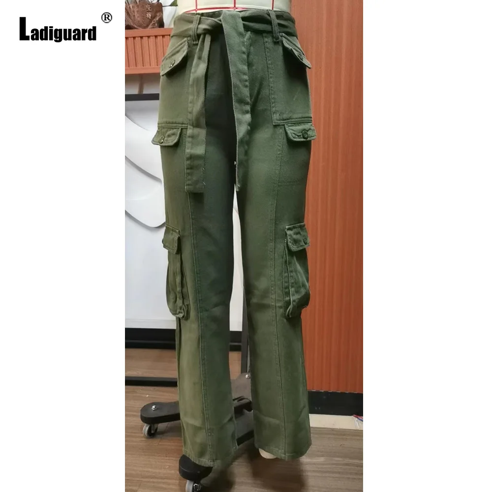 Рисунок 6 - 2023 европейские модные джинсы-карго