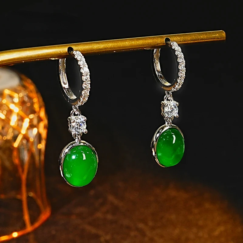 Зеленые серьги из серебра 925