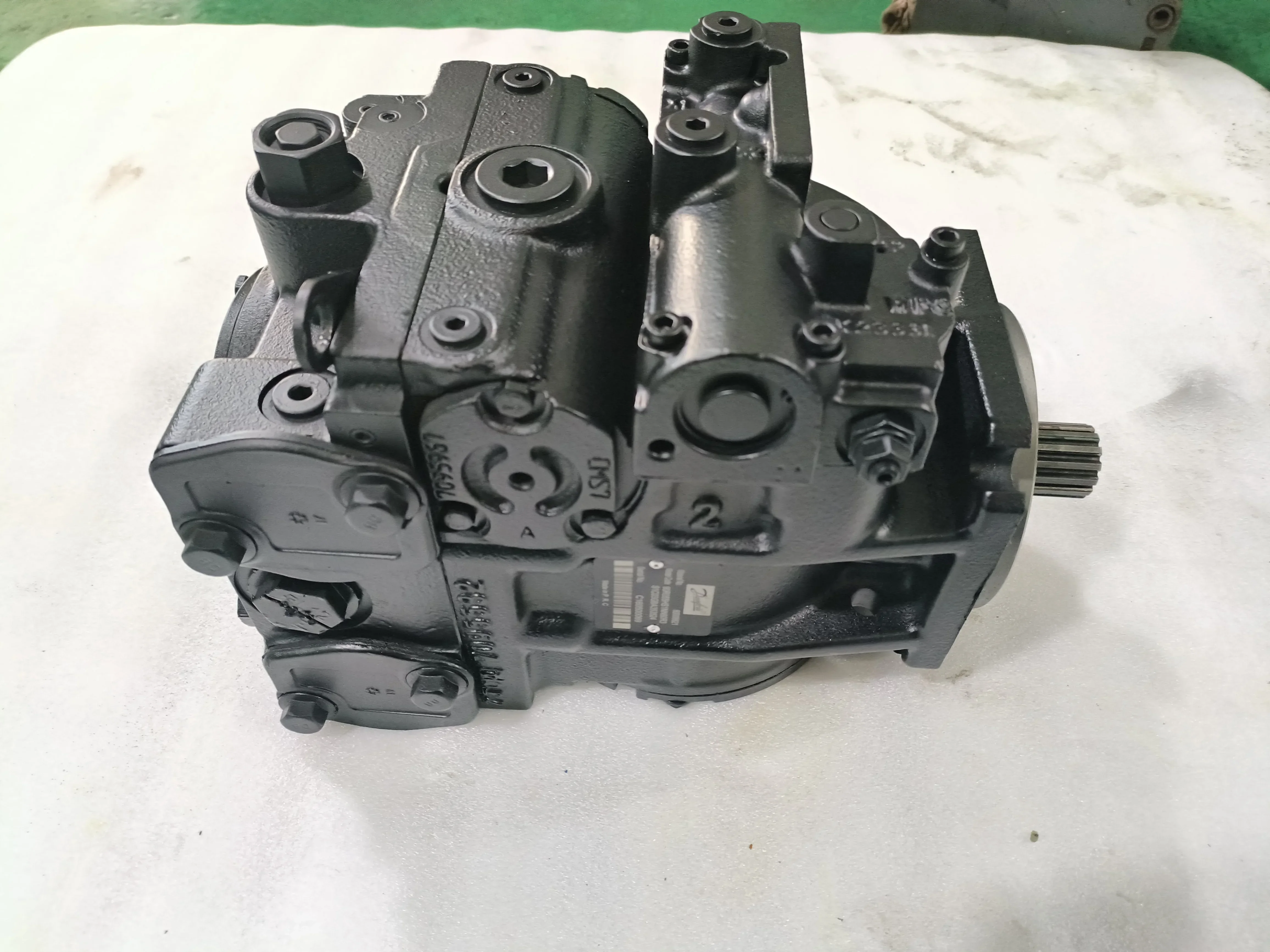 Гидравлический насос Sauer DAN-FOSS 90R 90L 90M 90R055HS1NN80R3SC03GBA 353524 80006621 гидравлический