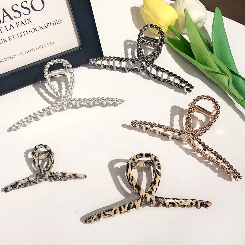 

Women Vintage Twist Spiral Cross Metal Hair Claws Elegant Hair Hold Hairpins Headband Teeth Hair Clips Fashion Hair Accessories