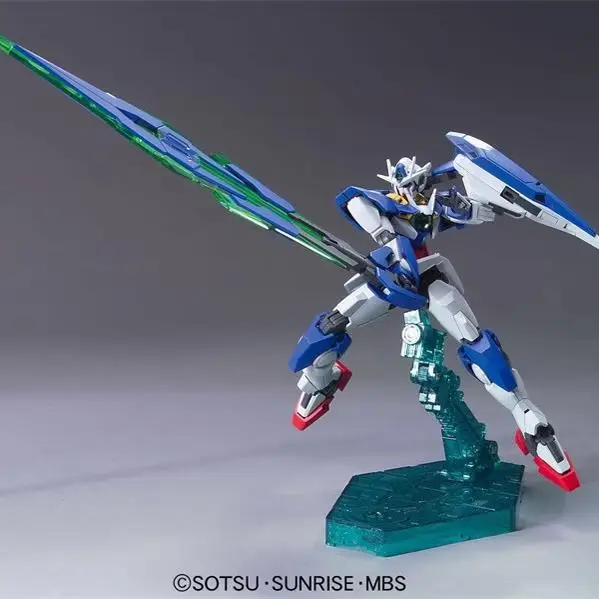 Фото Оригинальная фигурка аниме Bandai Gundam 00 (Double O) 1/144 HG Gundam 00 QAN [T] в сборе, модель, коллекционное украшение, праздничный подарок №5