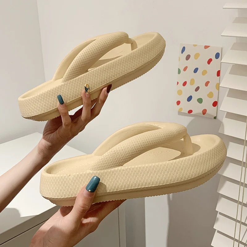 Ins Cartoon Herringbone Slippers Women's Summer Loose Thick Bottom EVA High Elastic Leisure Beach Flip Flops Outdoor Slipper