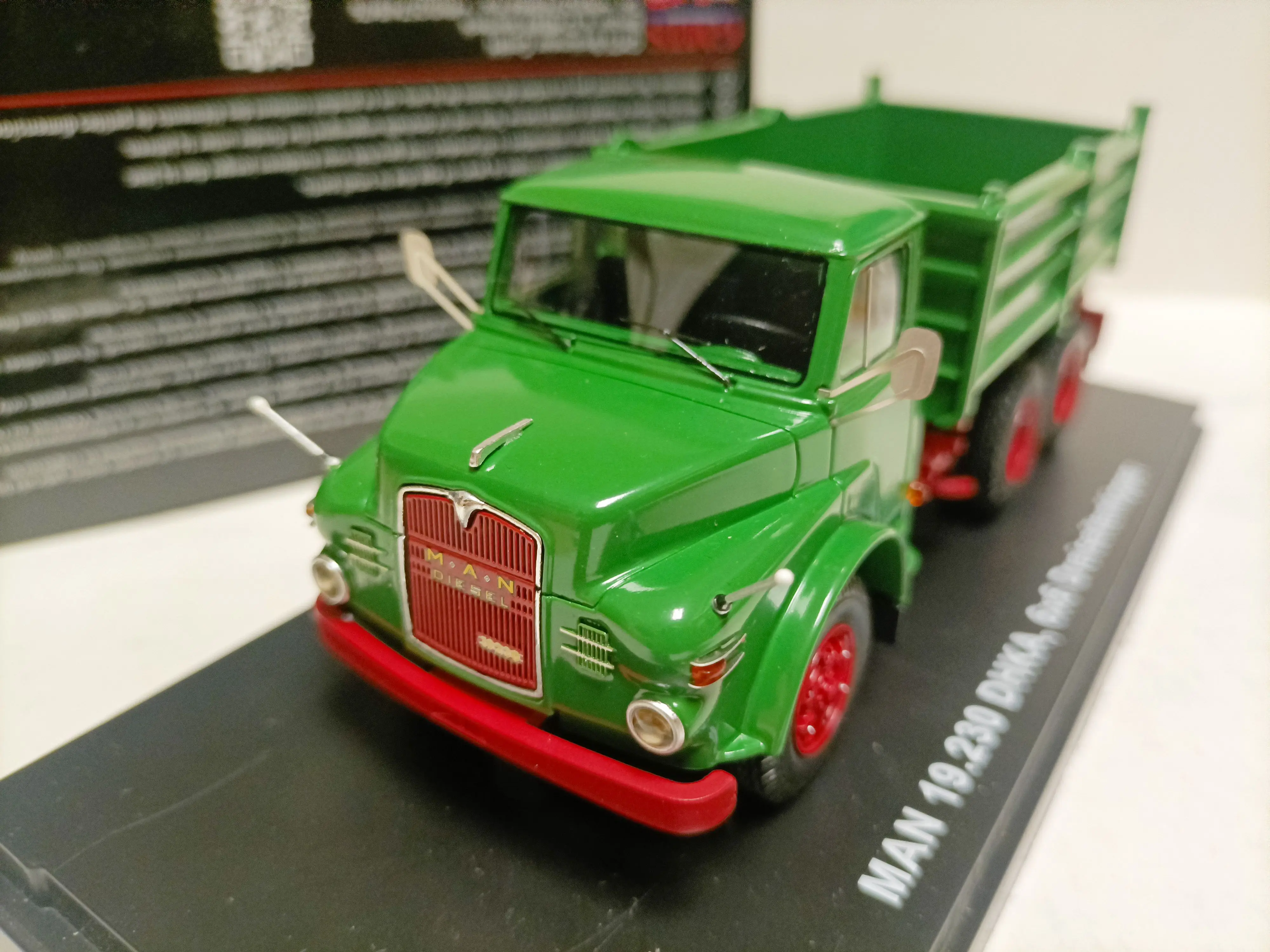 Коллекция Golden Oldies 1:50 человек 19 230 DHKA 6x6 имитация ограниченной серии металлическая