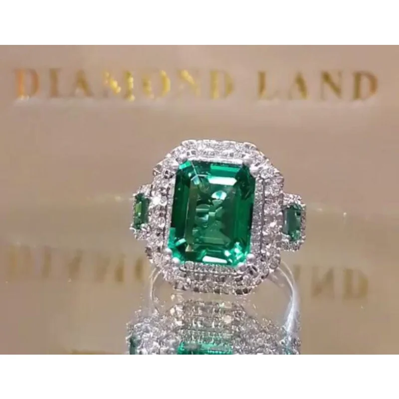 

Fashionable DL Diamond Ring Alloy Full Inlaid Emerald Hand Jewelry Ins Style for Women