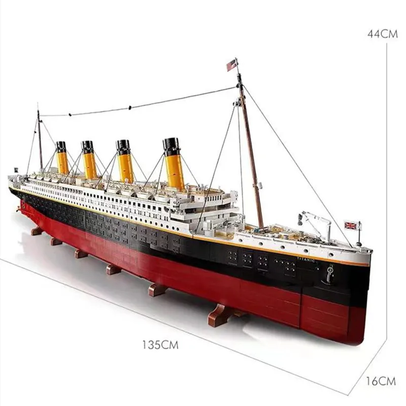 

9090pcs Stock Bricks Titanic 10294 Movie Large Cruise Boat Ship City Model Building Kits Blocks Dolls Diy Toys for Kid Gift