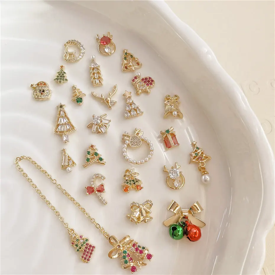 

10pcs/lot Christmas Tree Wreath Deer Heart Nail Art Parts Zircon Crystal Manicure Nails Accesorios Supplies Decorations Charms