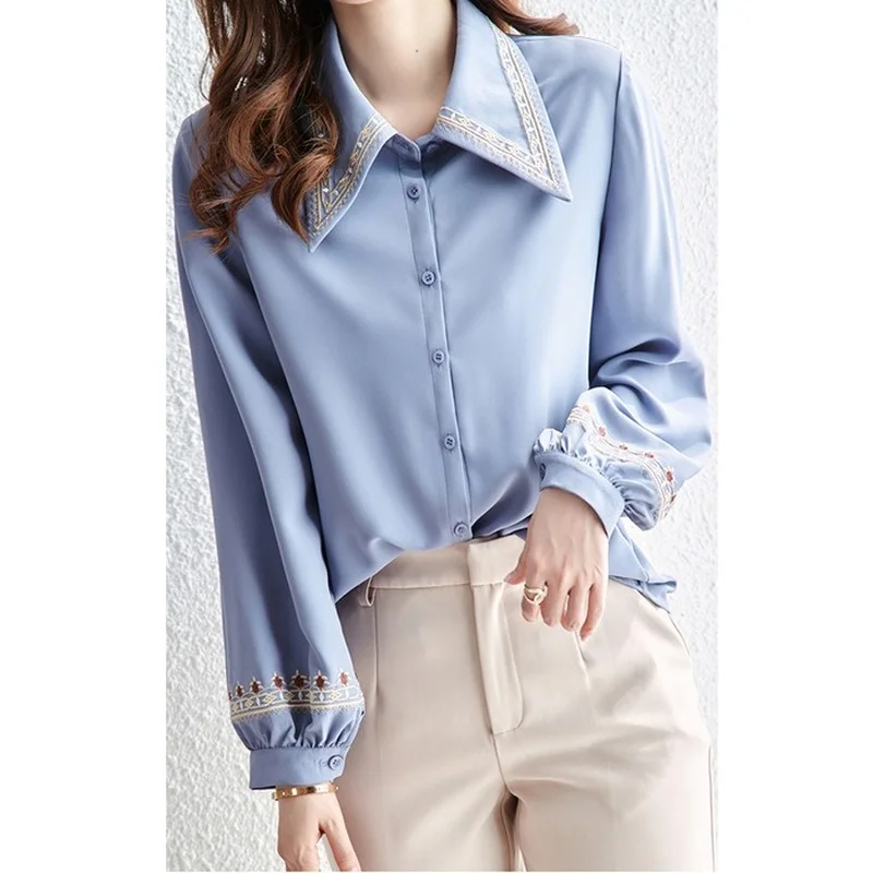 

Embroidered Square Neck Shirt Women Loose and Thin Temperament Elegant Top Spring and Autumn New Women Tops Button Up Shirt