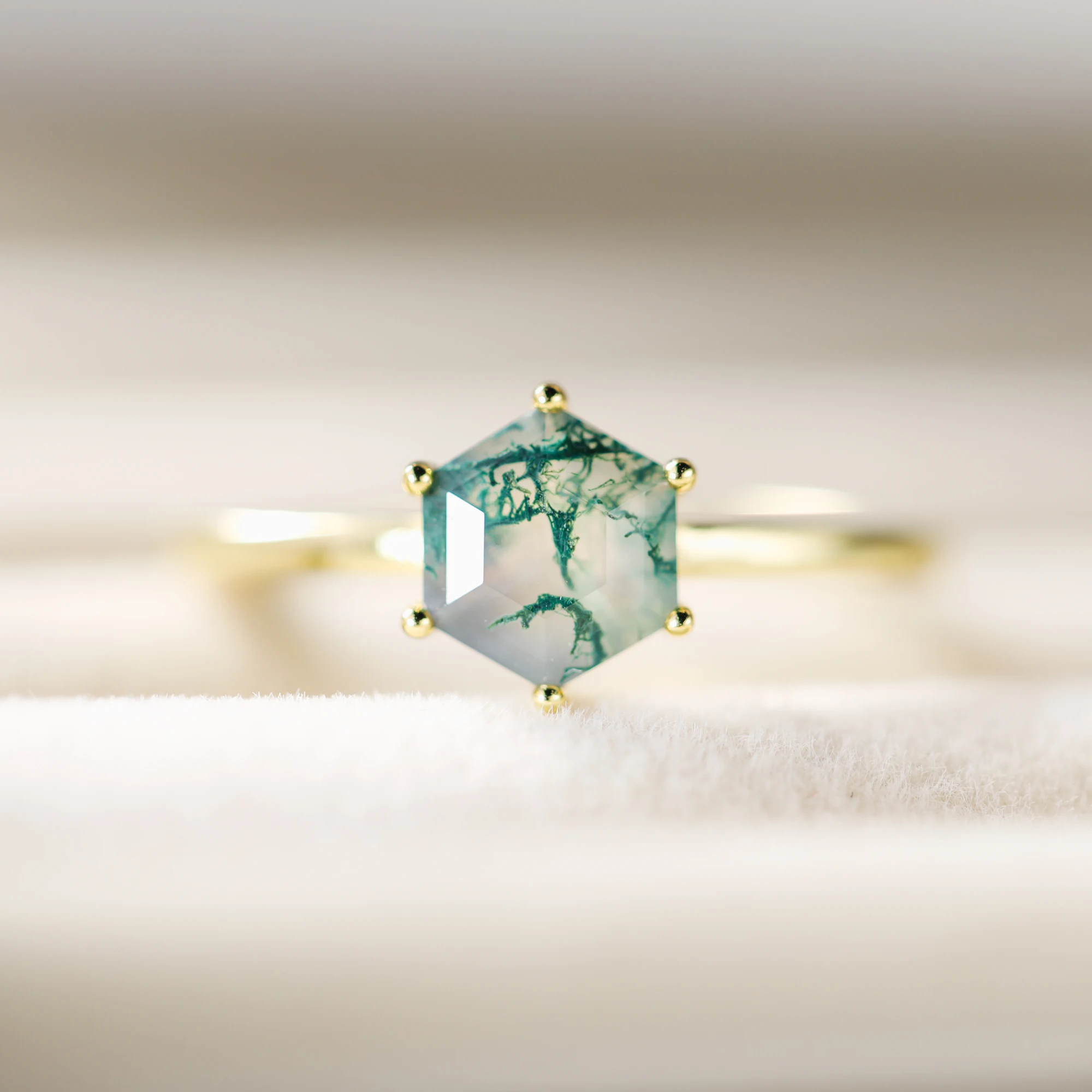 Элегантное обручальное кольцо с моховым агатом стерлинговое серебро 925 пробы