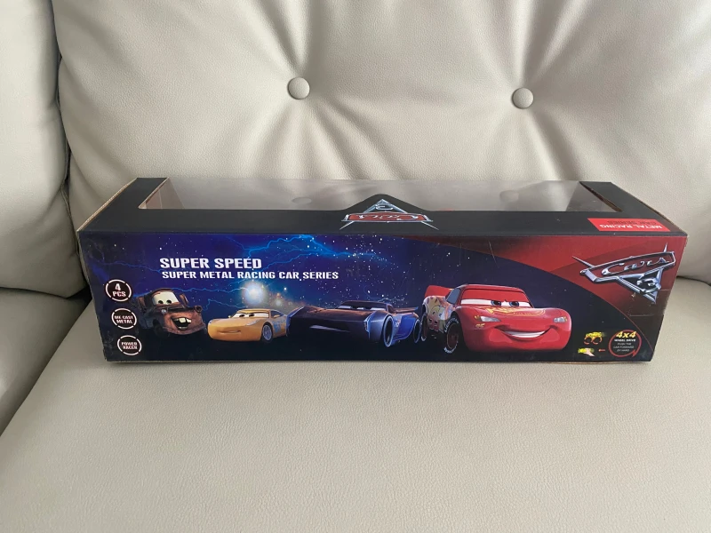 Фото Набор из 4 машинок-моделей Lightning McQueen: Мультяшные внедорожники с откатным механизмом, литые под давлением, подарок на день рождения для детей №5