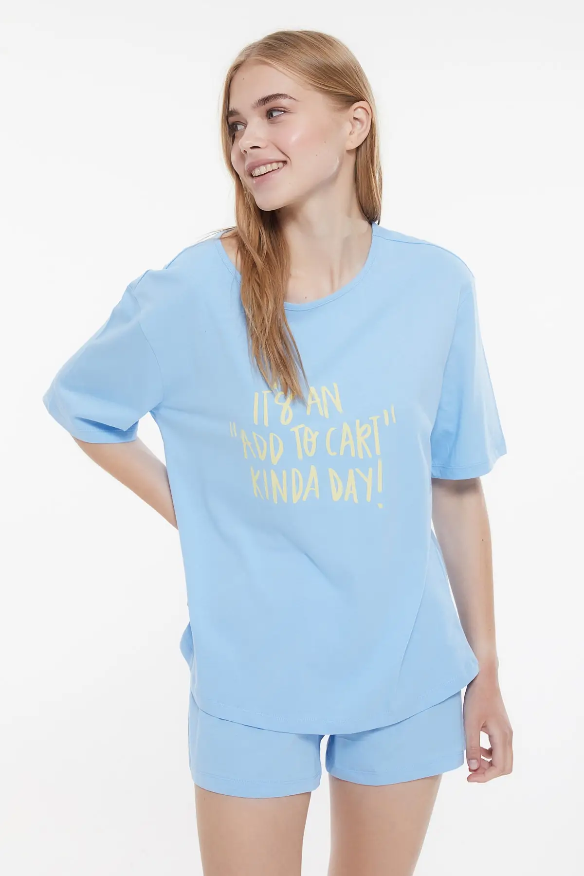 

Trendyol Printed Knitted Pajamas Set THMSS21PT0977