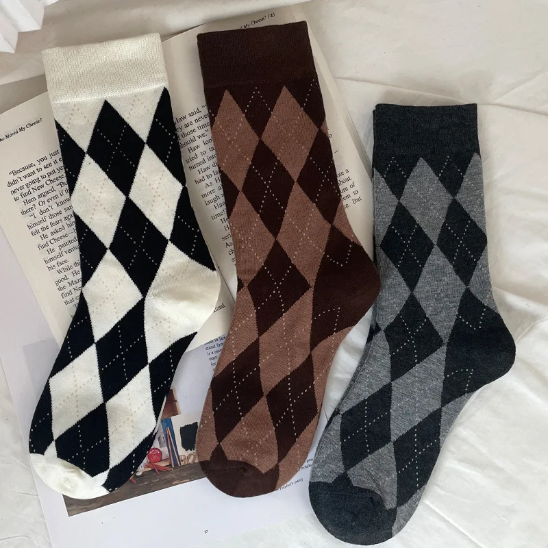 

Retro Diamond Socks Women's Cotton Japanese Literature Art Medium tube Socks College Style Soft Wild Pile Socks