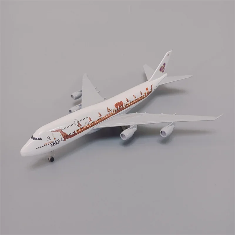 Модель самолета 20 см Air Thai Thailand B747 Airlines Boeing 747 Dragon Boat Airways из металлического сплава