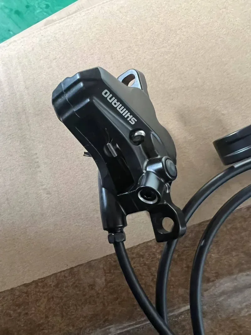 Гидравлический дисковый тормоз SHIMANO DEORE MT420 4 поршня левый передний 1000 мм правый