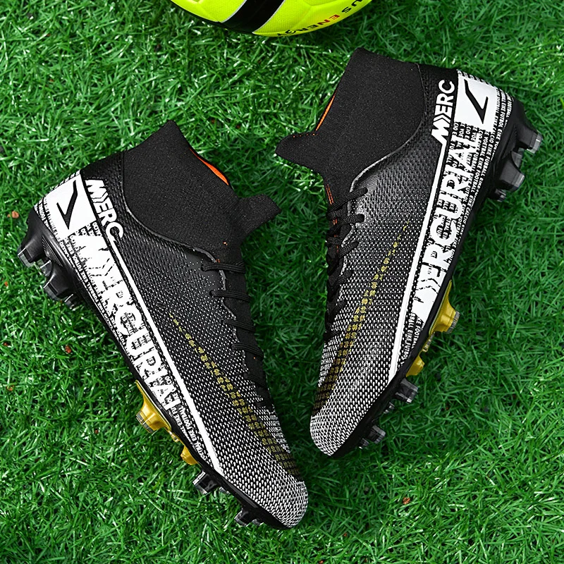 2022 New Fashion Sports Football Shoes For Men Outdoor Light Football Shoes Professional Men And Women High Ankle Football Shoes