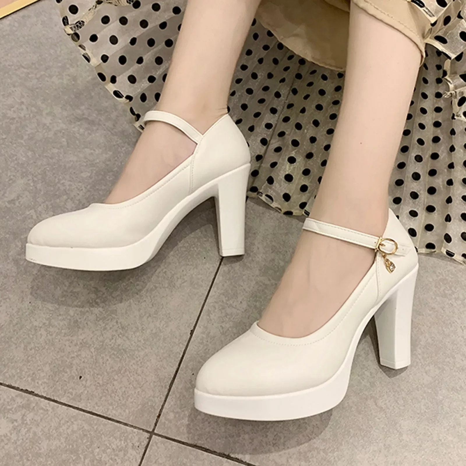 

NEW IN Fashion Ladies High Heels Female Pumps Women Pointed Toe Breathable Buckle Strap Rhinestone Jobs Single Shoes#g30