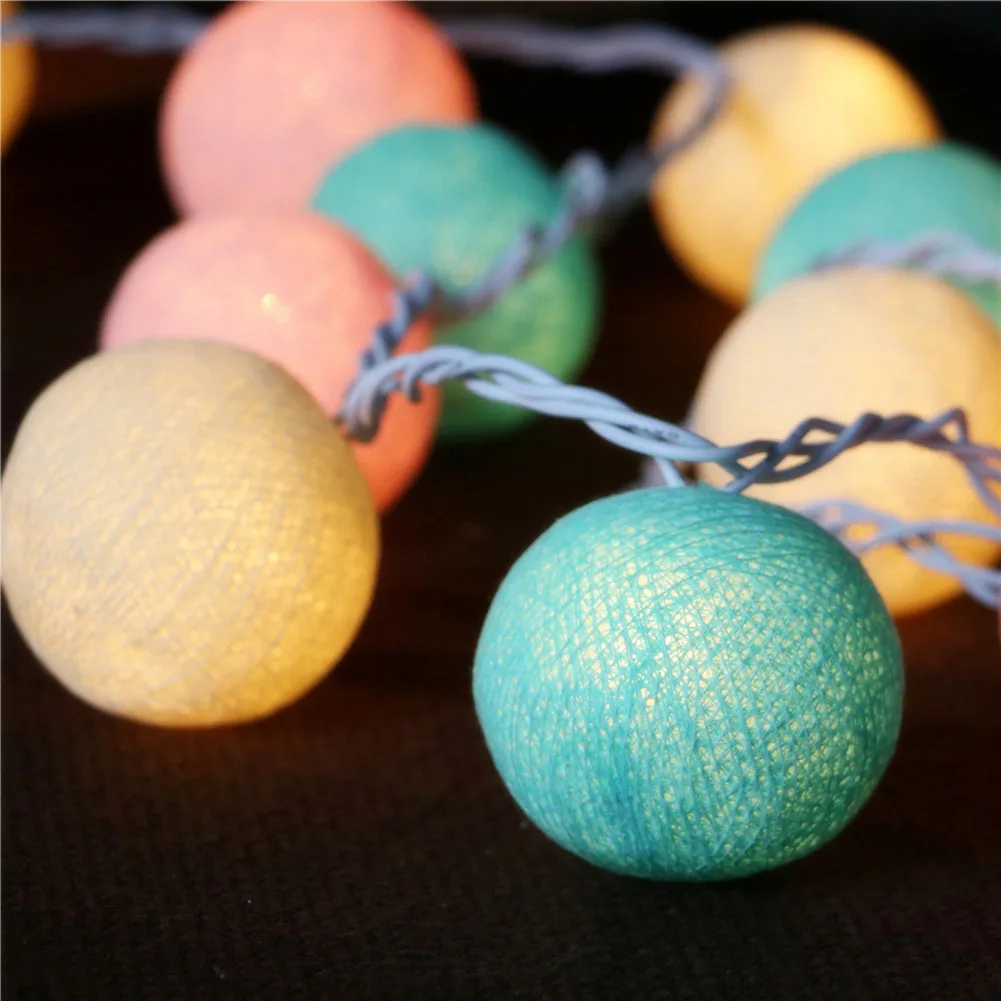 

20 LED Cotton Ball Garland String Lights for Outdoor Holiday Wedding Christmas Party Home Decoration Fairy Night Light String
