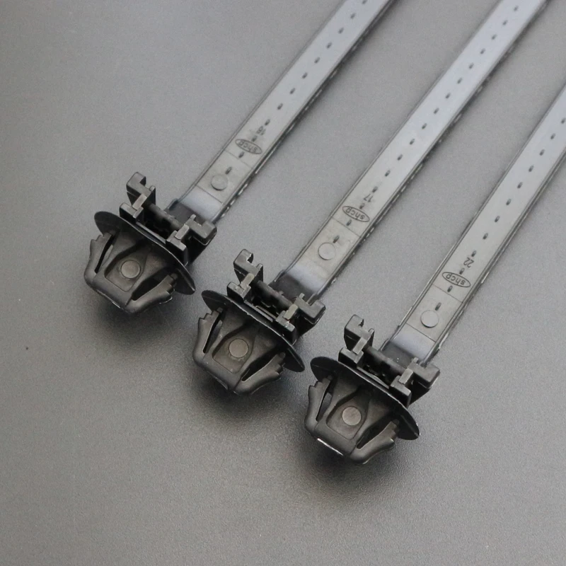 Нейлоновые самоблокирующиеся кабельные стяжки черные 7.2x165 мм