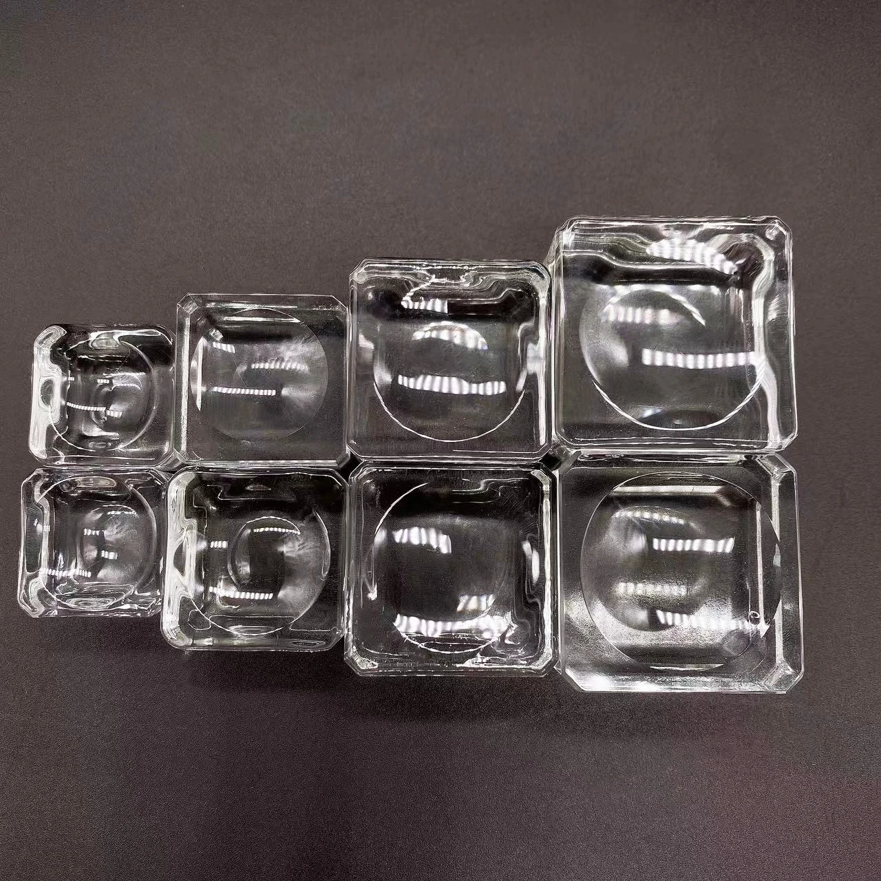 

Стеклянная подставка для шаров 25/30/35/40 мм