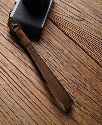 Handmade Genuine Leather Camera Wrist Strap For FUJJI Fujifilm XT4 X100F Leica Q2 Canon Nikon Sony Lumix Panasonic