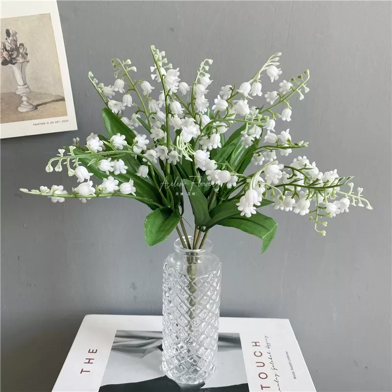 

Hot Artificial Lily of the Valley Flower Bouquet Home Decoration Romantic White Flower Country Wedding Party Desktop Decor 25/30