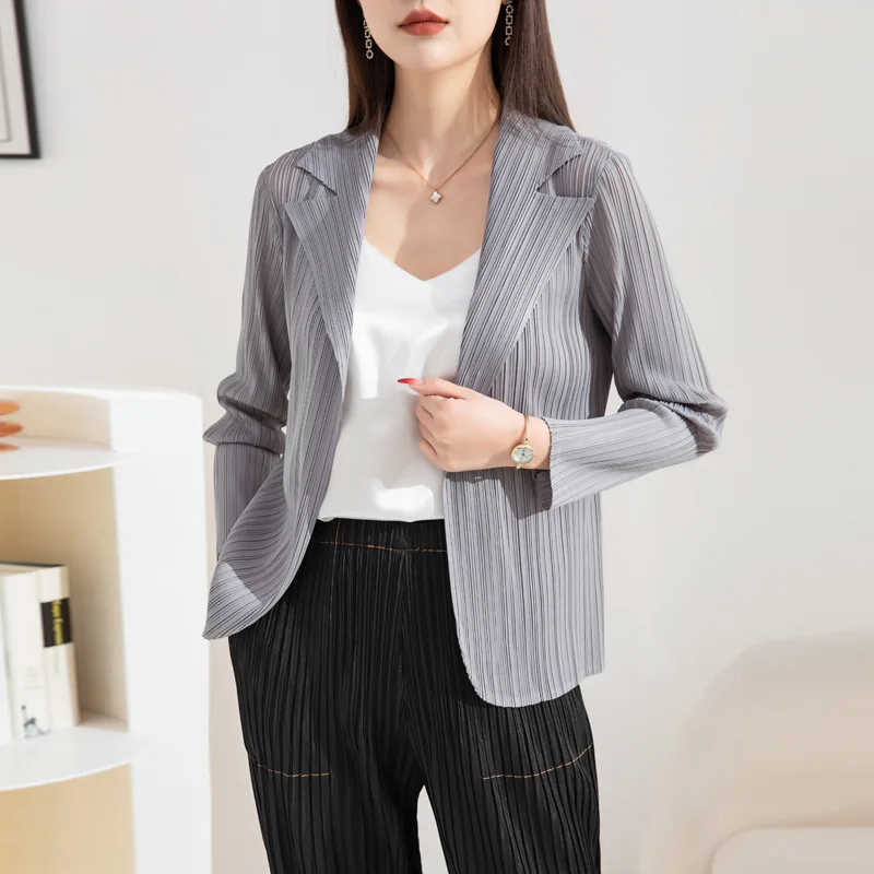 

Pleated Suit Jacket Women's Spring New Western Style Solid Color Cardigan Design Sense Slimming Small Jacket
