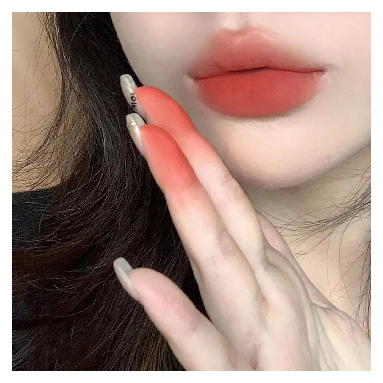 

Водостойкая зеркальная жидкая Глянцевая светильник, водостойкая, глянцевая, долговечная для вечерние или ежедневного макияжа