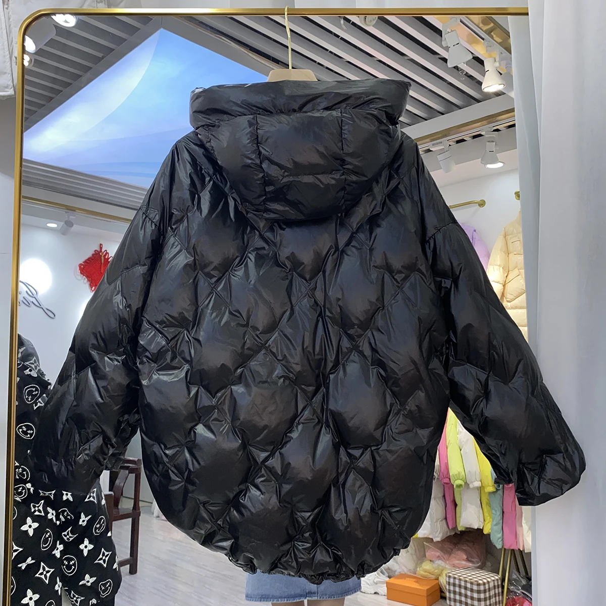 Новинка 2023 короткий пуховик с капюшоном свободный свитер на белом утином пуху