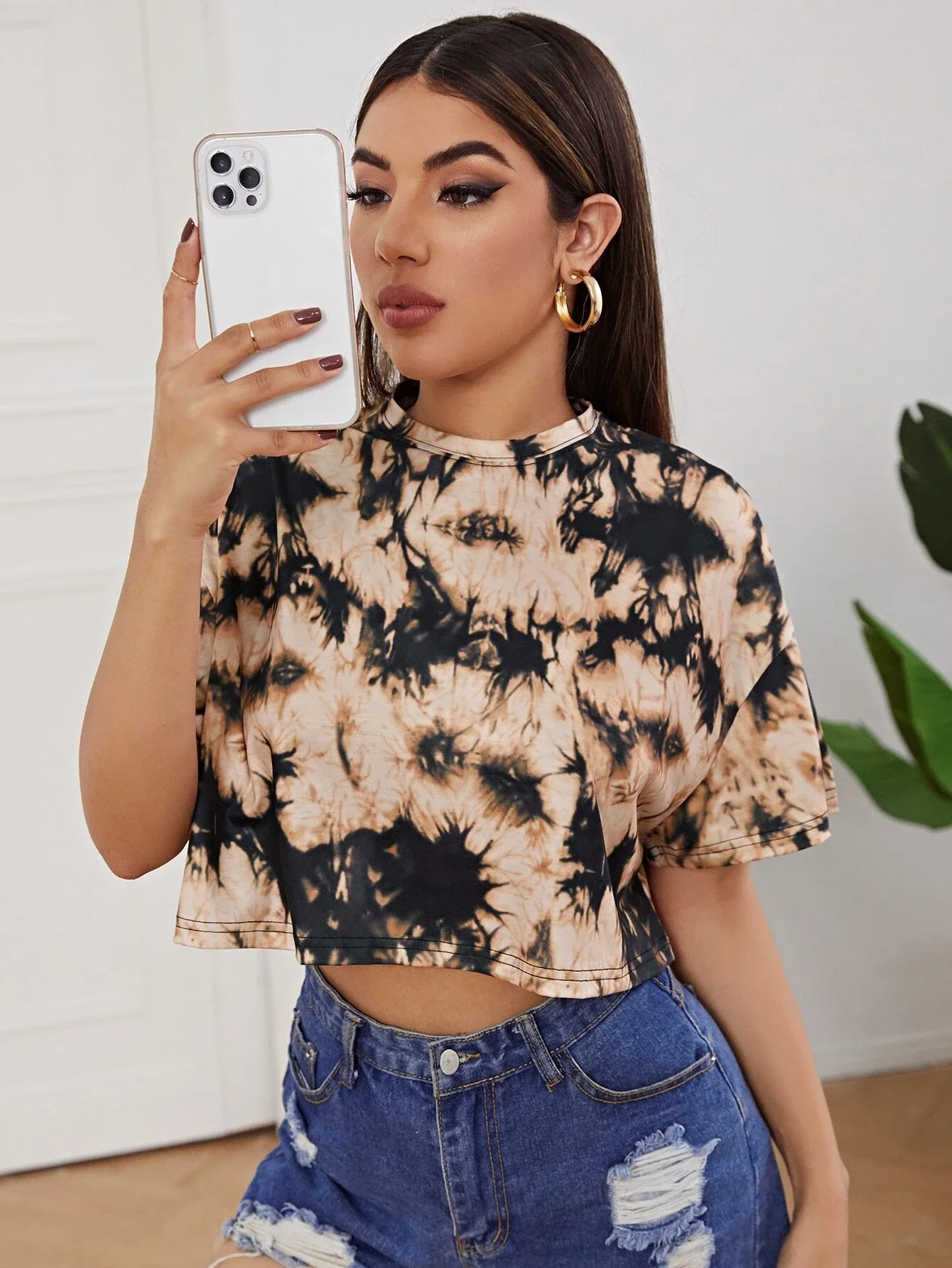 

Drop Shoulder Tie Dye Crop Tee