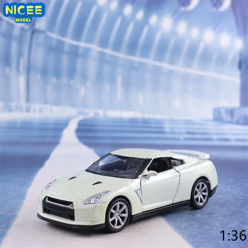 

WELLY 1:36 Nissan GT-R Alloy Car Model High Simulation Diecast Metal Vehicles Toys Kids Collection Display Ornaments B727