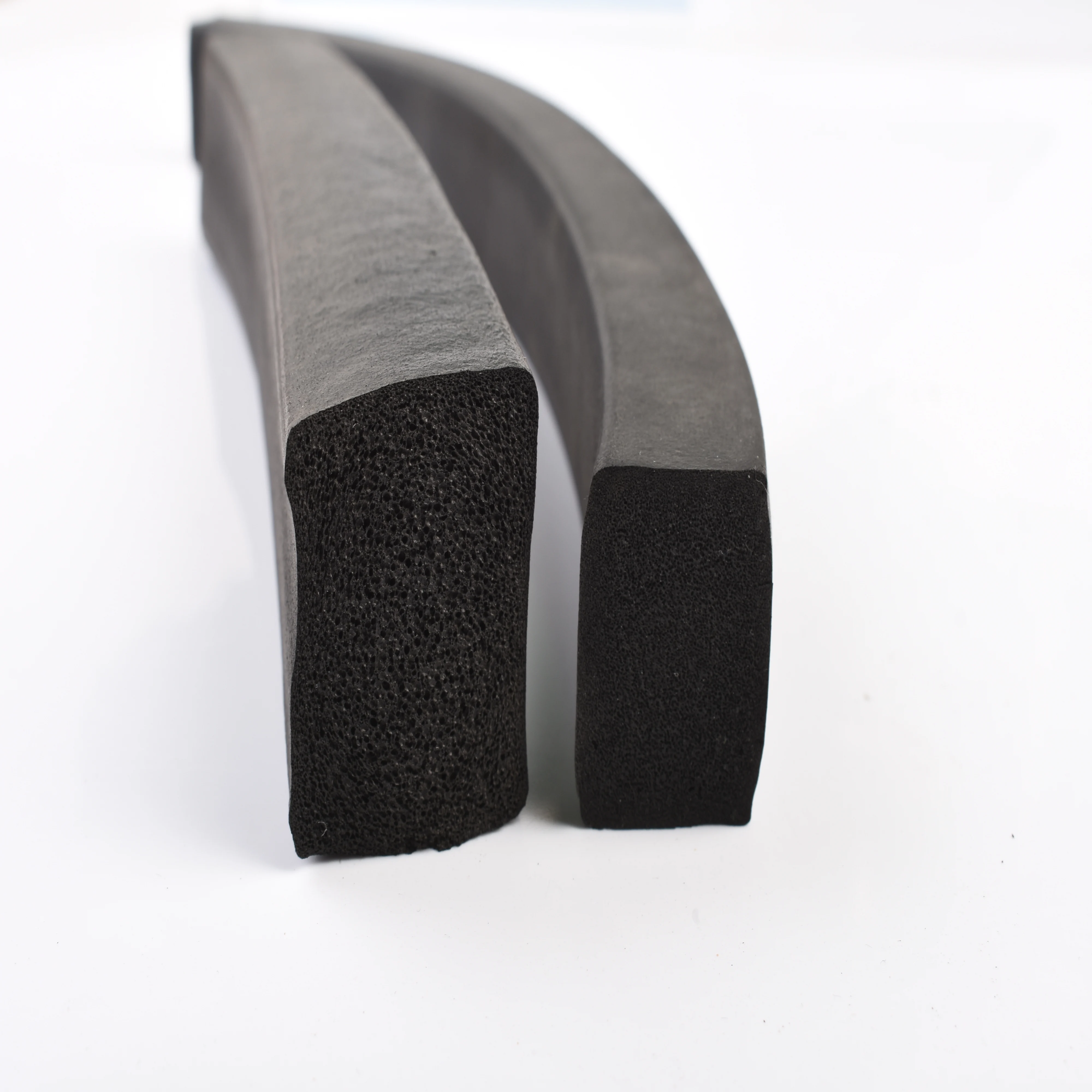 

25mm Foaming EPDM Sealing strip Rubber strip Damping strip buffer cheap fla quality high quality