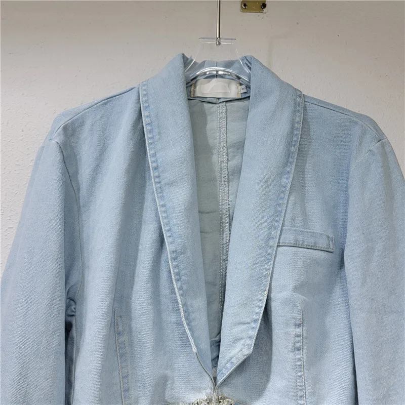 Женский джинсовый Блейзер голубой короткий пиджак с цепочкой кисточками и