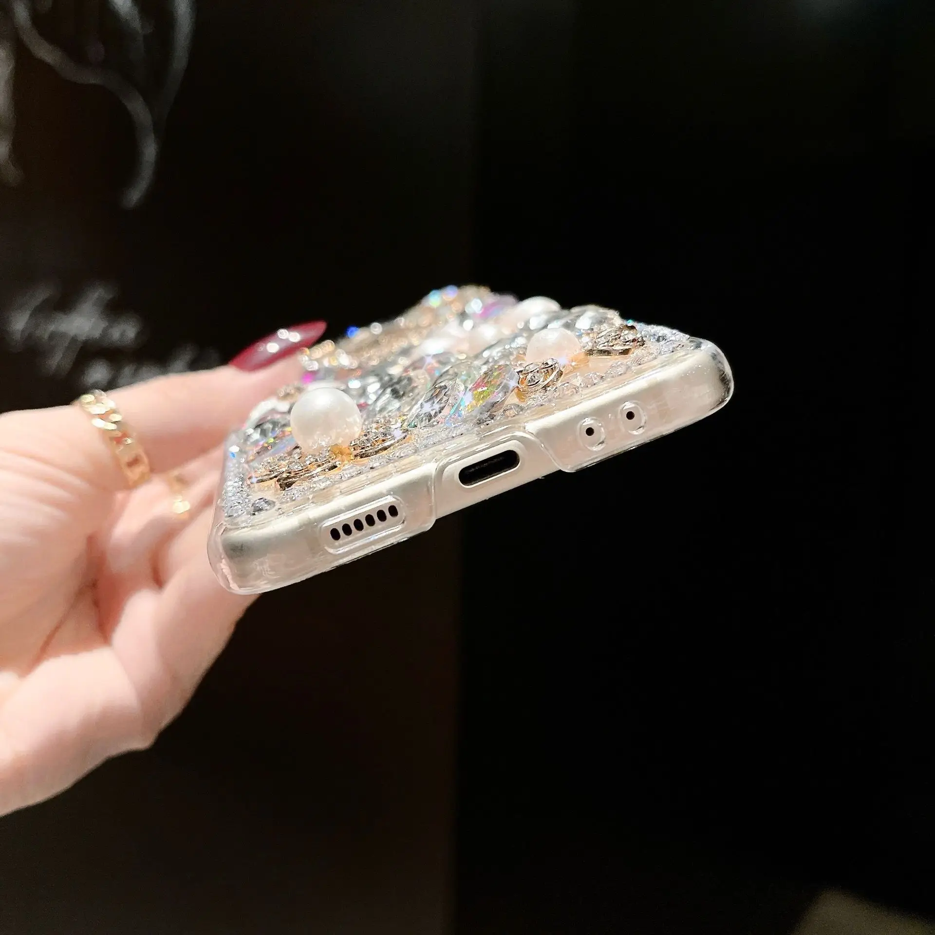 Роскошный разноцветный чехол для телефона с изображением флакона духов и