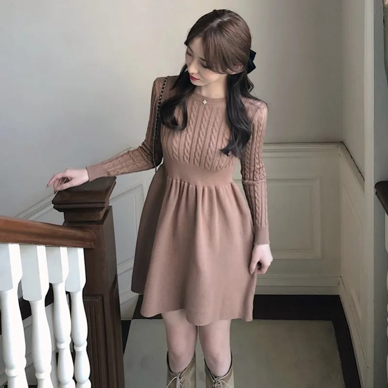 Платье-Свитер женское трикотажное ТРАПЕЦИЕВИДНОЕ с высокой талией на осень/зиму