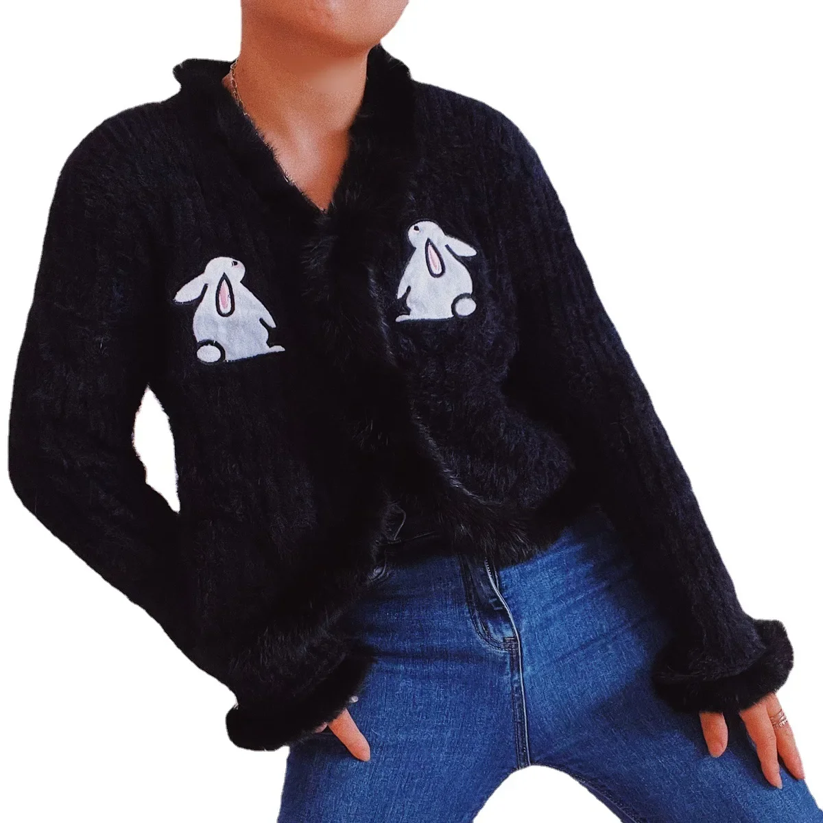 Женский вязаный свитер с вышивкой утепленный кардиган из ангорской пряжи