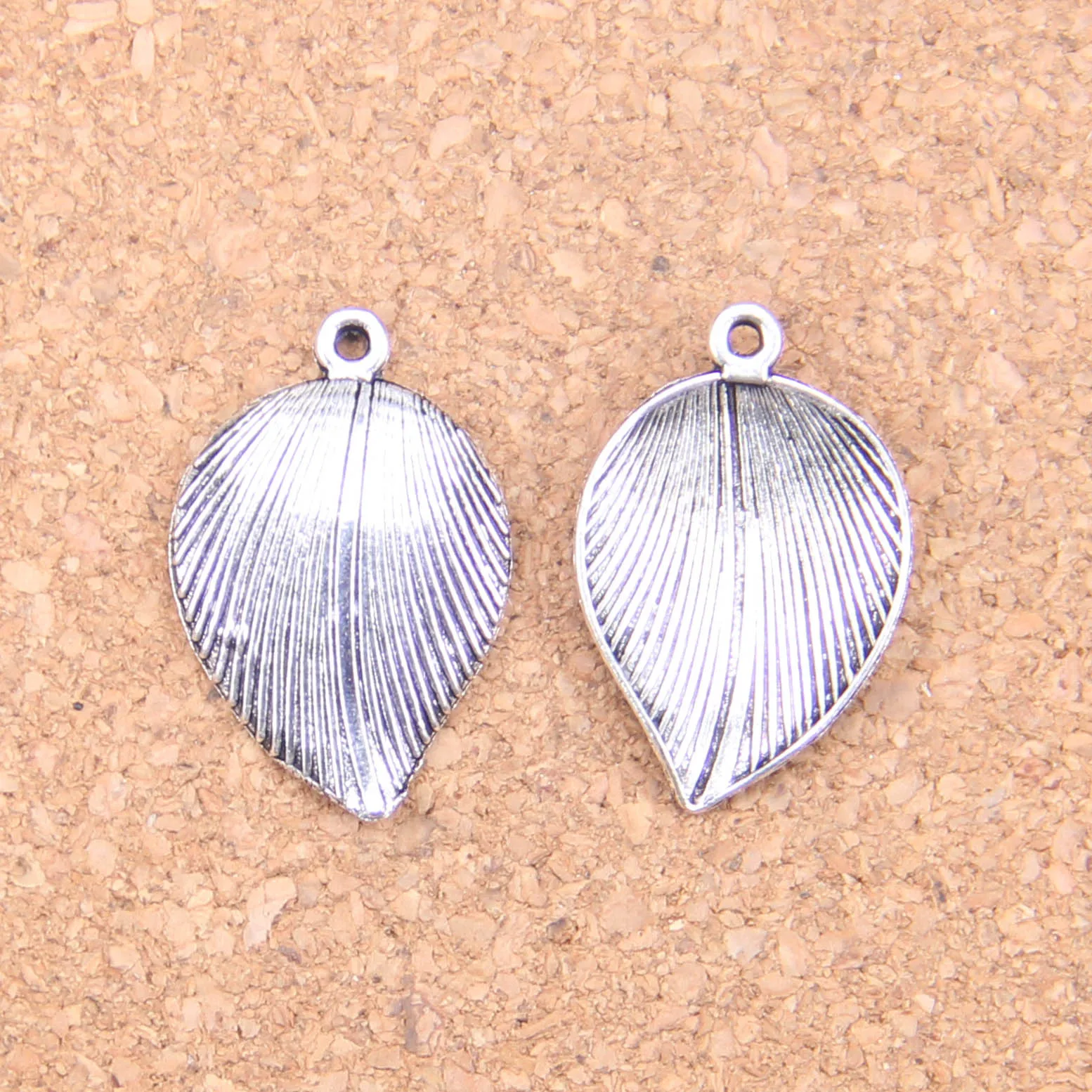

96pcs Charms leaf 23x15mm Antique Pendants,Vintage Tibetan Silver Jewelry,DIY for bracelet necklace