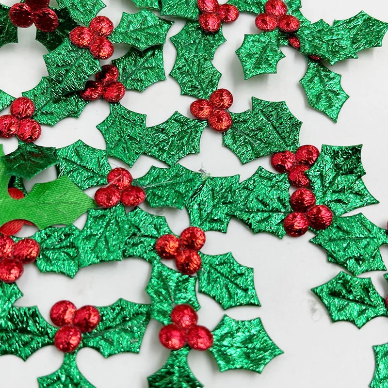30pcs Glitter Green Holly Leaf and Red Berry Cloth Applique for Christmas Decoration, Table Decoration, A399