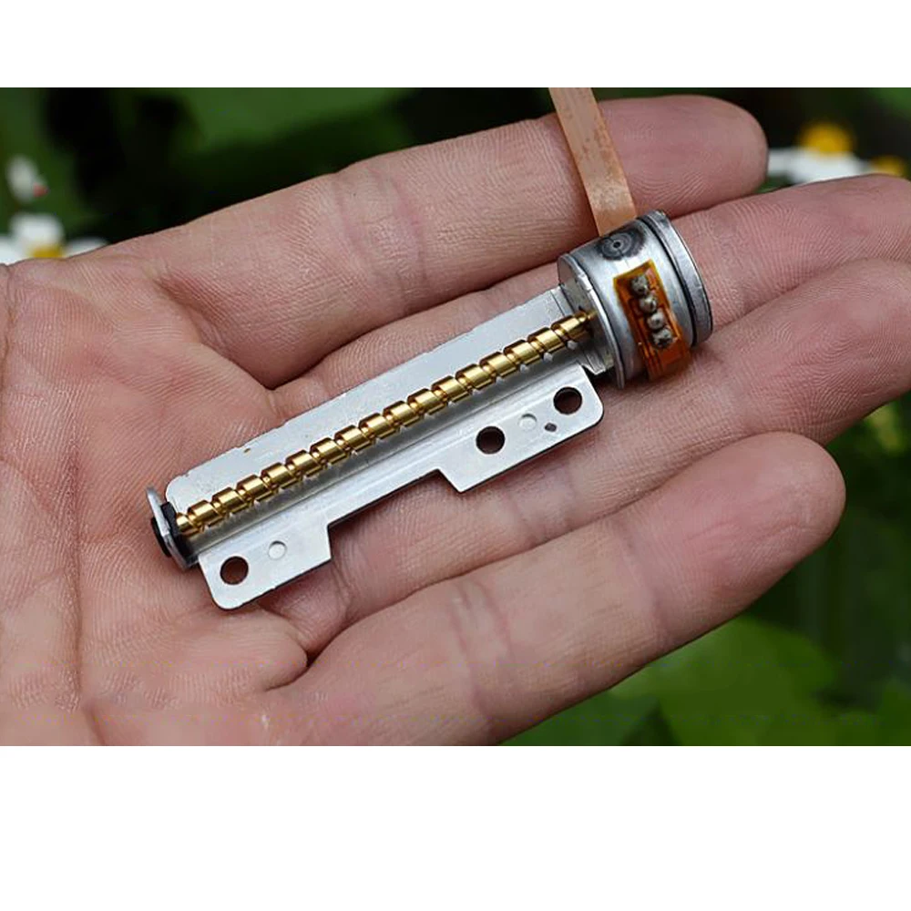 

Шаговый двигатель Micro 15 мм DC 6В