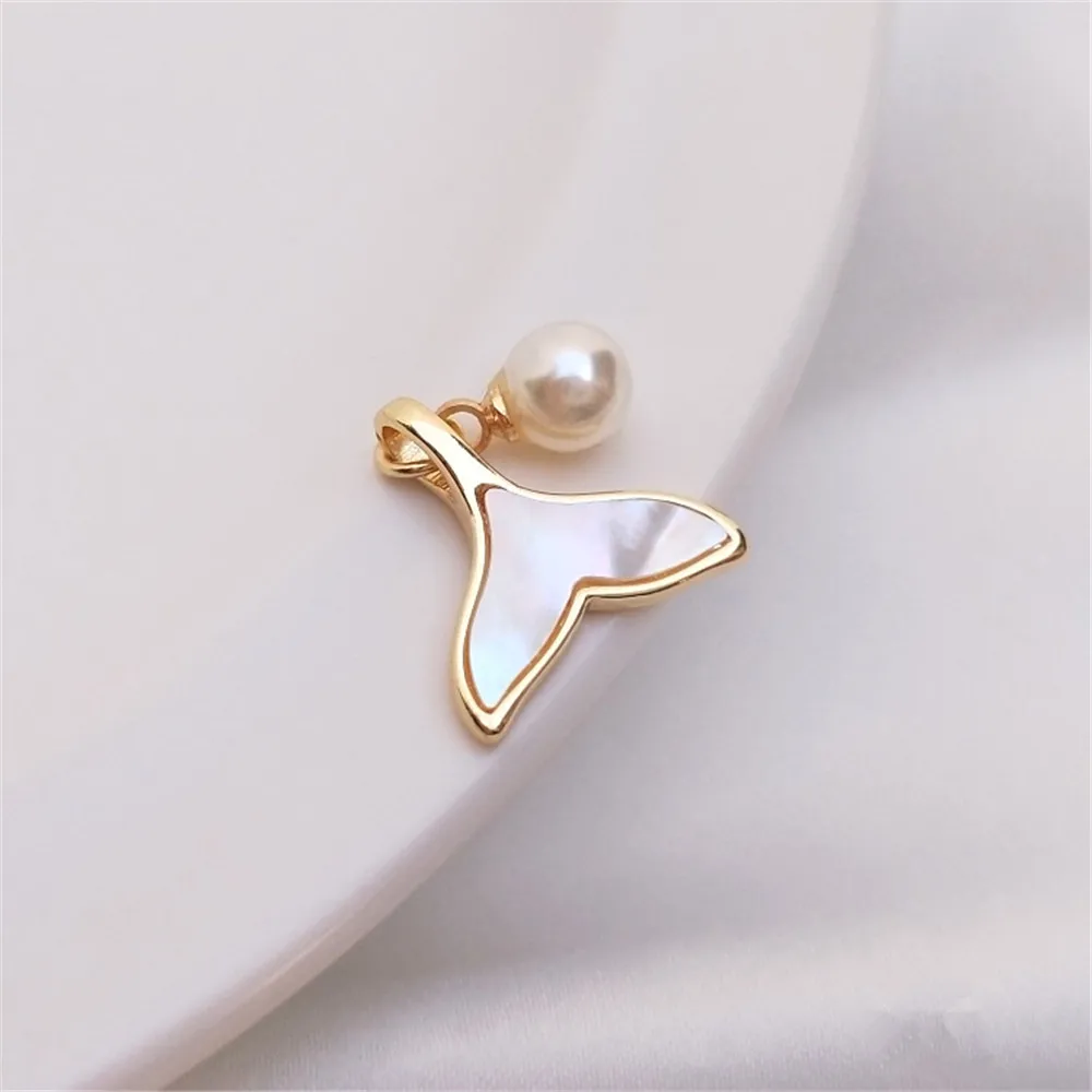 

Inlaid with natural sea color shell 14K gold color shell whale tail bead pendant DIY handmade necklace accessories