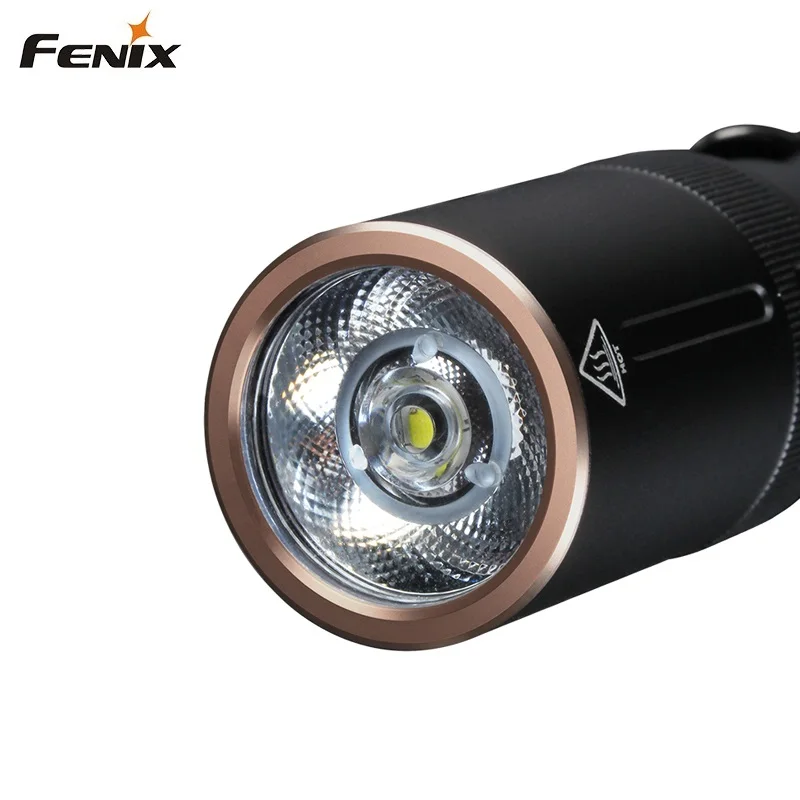 Новый светодиодный фонарик FENIX E20 V2.0 для повседневного использования