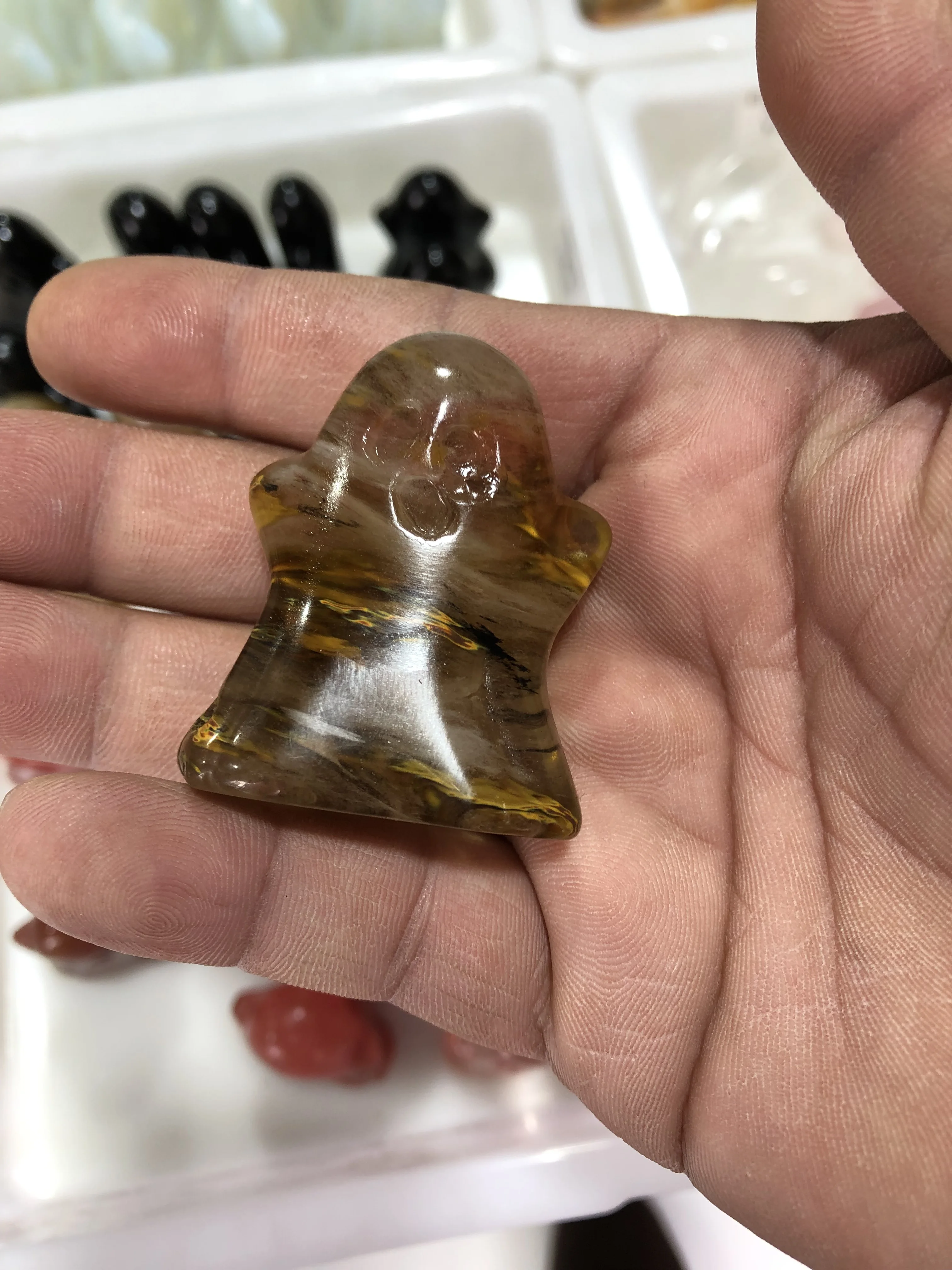 

Free Shipping Items Jewelry A Variety Of Raw Stone Crystals Made Of The Phantom