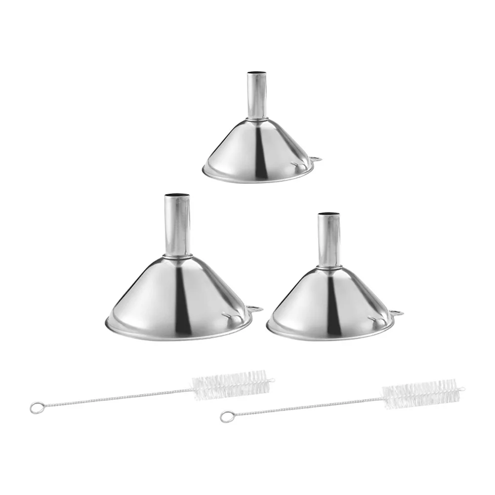 

1 Set of Kitchen Jug Funnels With Brushes Useful Liquid Funnels Kitchen Gadgets (Silver)