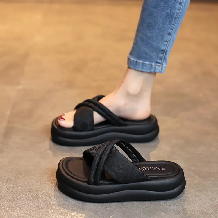 Пляжная обувь женские тапочки уличные шлепанцы на платформе с открытым носком