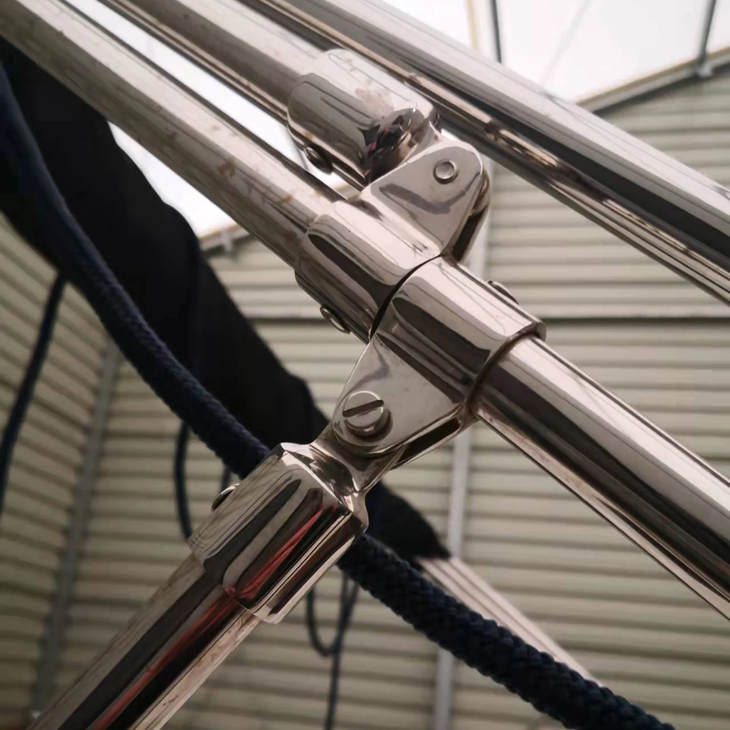 Рисунок 6 - комплект металлических фитингов