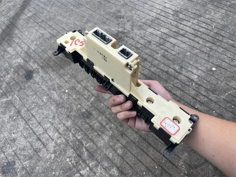 Выключатель кондиционирования воздуха Honda 8 поколения Accord 08 ~ 12 лет Hiromoto 2.4 Панель