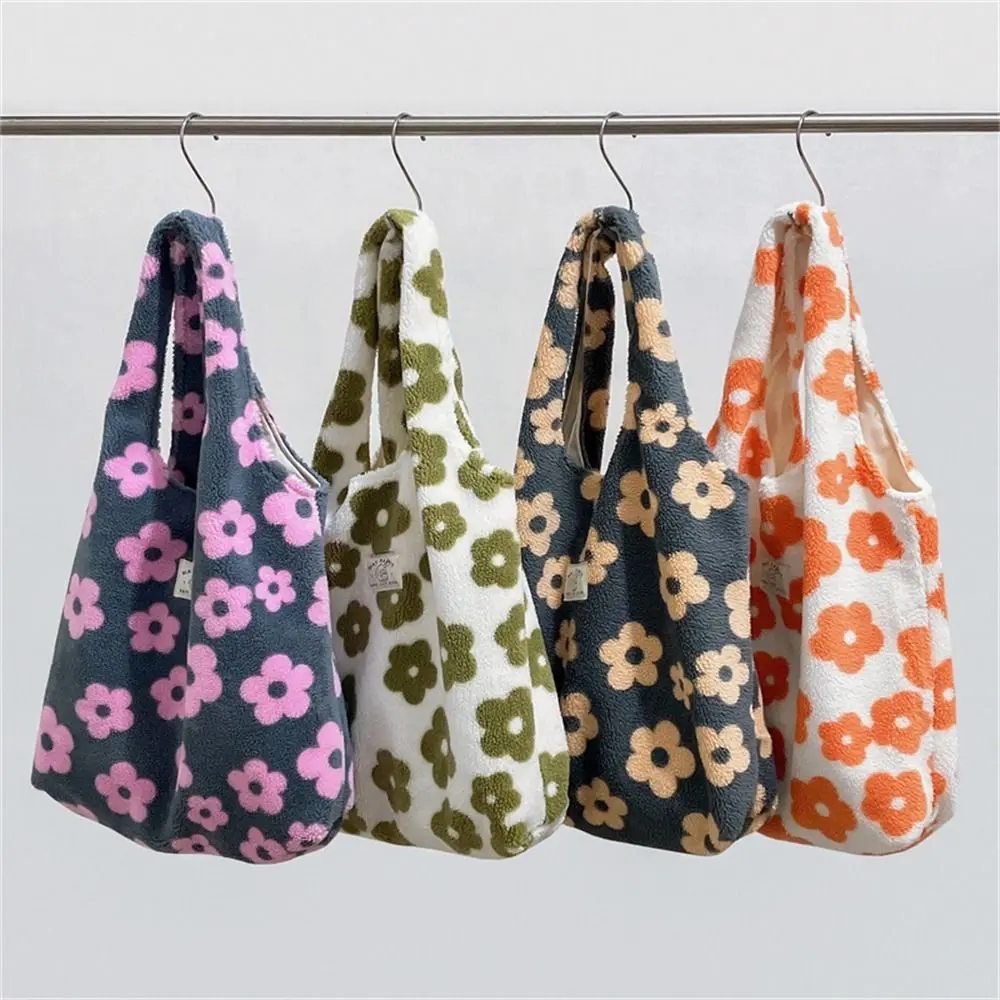 

Мягкие пушистые плюшевые сумки через плечо, милые вместительные сумки-тоуты с цветочным узором для женщин