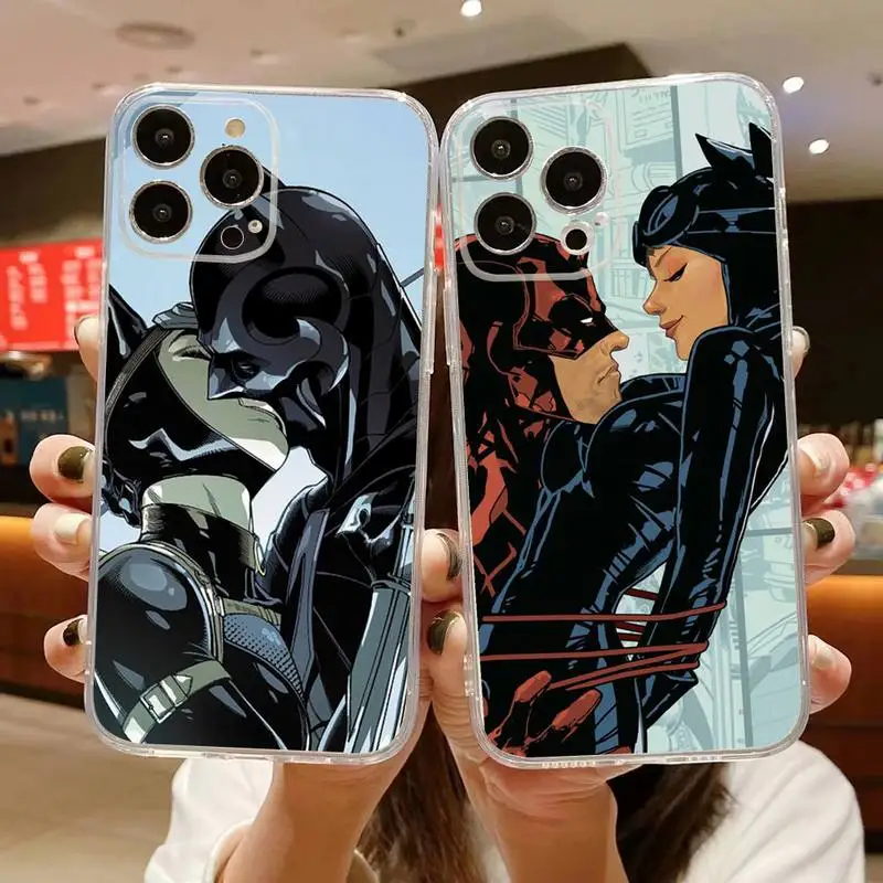 Купи DC Batman Catwoman Kissing Phone Case For iphone 14 Plus 13 12 11 Pro Max Mini X XS XR Soft Transparent Cover за 117 рублей в магазине AliExpress