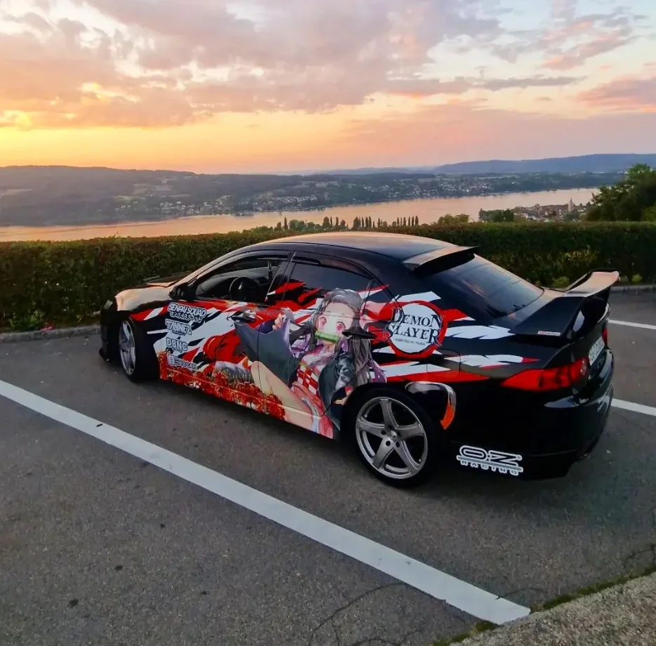 Фото Оптовая продажа: Виниловая наклейка Genshin Impact Itasha 08 с аниме-девушкой для боковины автомобиля, полноцветная графика, JDM-стиль, подходит для любых автомобилей №3