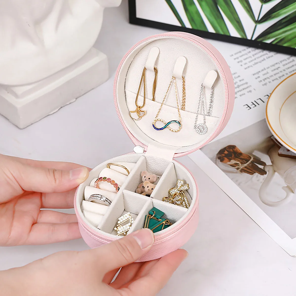 

1 PC Circular Portable , Travel Minimalist Jewelry Box, Earrings, Rings, Necklaces, Storage Box